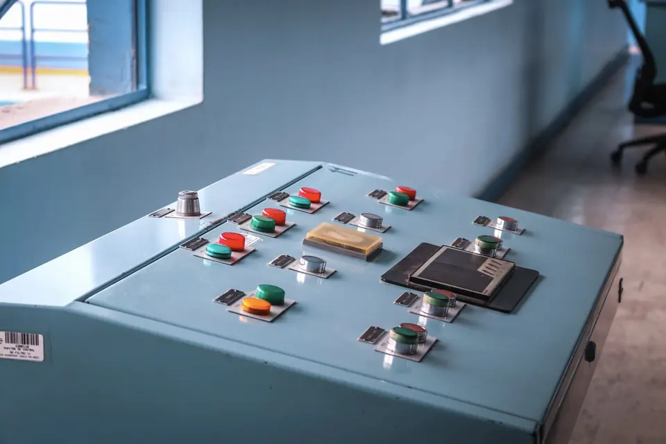 PLC Kontrol Panosu, Dokunmatik HMI
